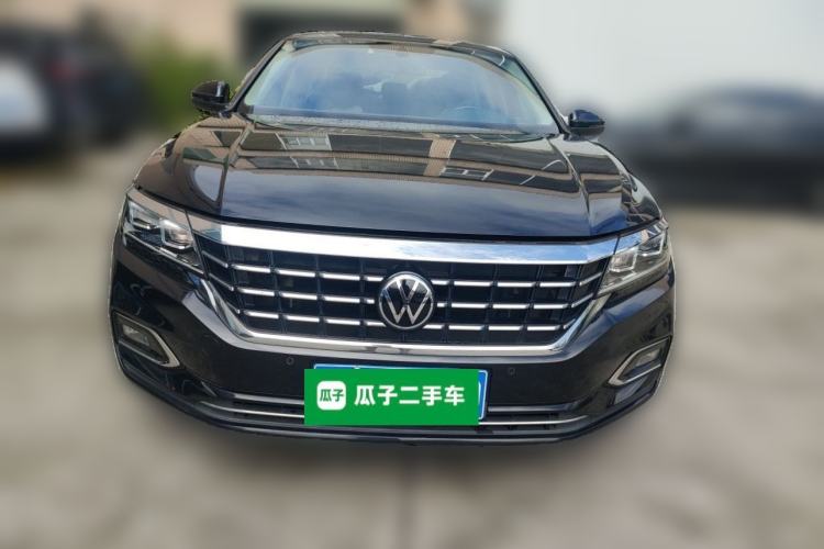 Used Volkswagen Passat 2019 330TSI Elite Edition China VI Front