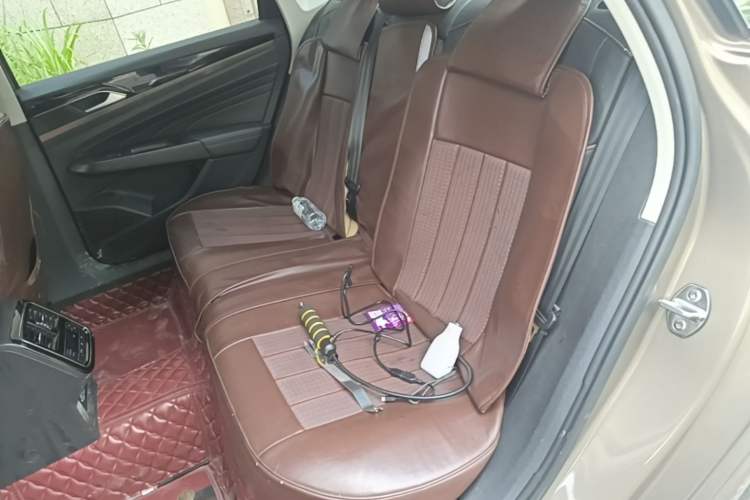 Used Volkswagen Passat 2019 330TSI Elite Edition China V Standard Left Rear Seat