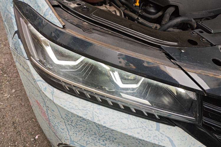 Used Volkswagen Passat 2019 330TSI Luxury Edition China VI Standard Right Front Headlight
