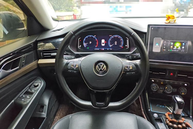 Used Volkswagen Passat 2019 330TSI Luxury Edition China VI Standard Steering Wheel