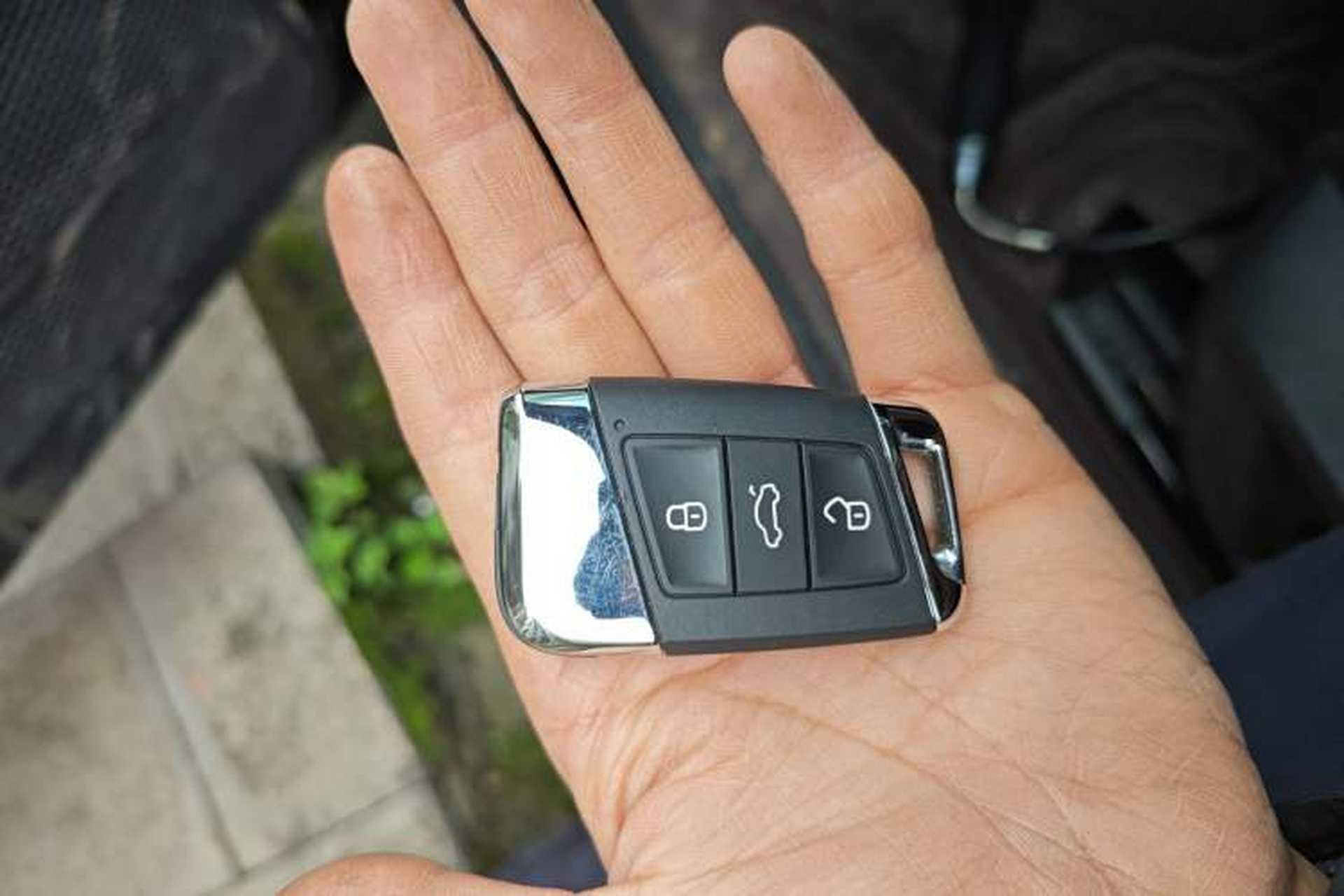 Used Volkswagen Passat 2019 330TSI Luxury Edition China VI Standard Vehicle Key