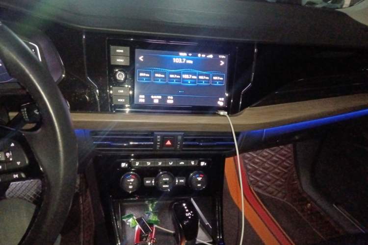 Used Volkswagen Passat 2019 330TSI Luxury Edition China V Standard Audio And AC Panel