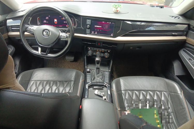 Used Volkswagen Passat 2019 330TSI Luxury Edition China V Standard Center Console