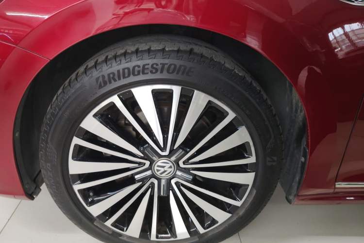 Used Volkswagen Passat 2019 330TSI Luxury Edition China VI Standard Exterior 5