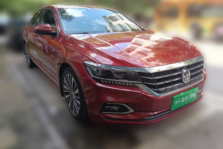 Used Volkswagen Passat 2019 330TSI Luxury Edition China V Standard Front Right 45 Deg