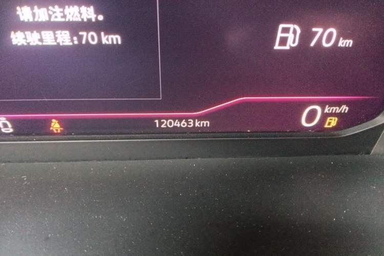 Used Volkswagen Passat 2019 330TSI Luxury Edition China V Standard Odometer Close Up