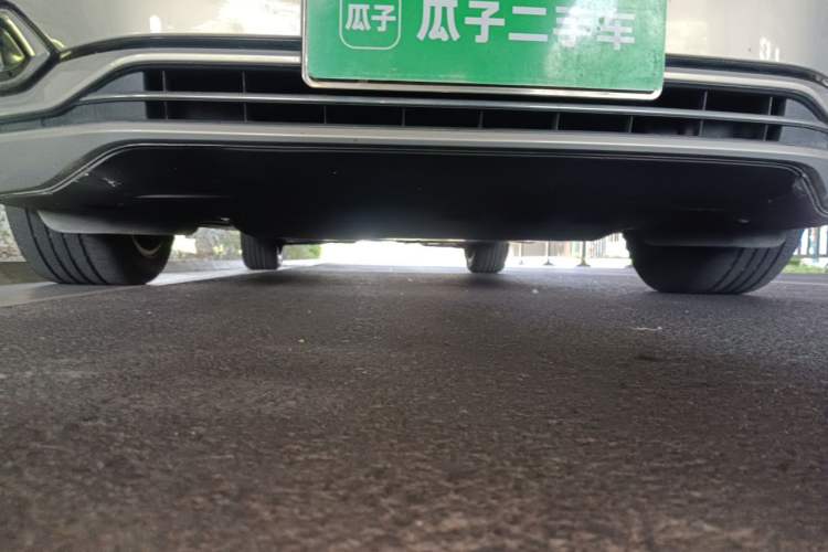 Used Volkswagen Passat 2019 330TSI Luxury Edition China VI Standard Chassis Front