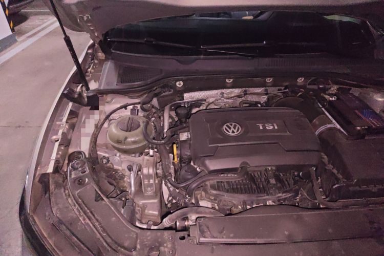 Used Volkswagen Passat 2019 380TSI Prestige Edition China VI Standard Engine Bay Right