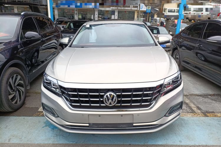 Used Volkswagen Passat 2019 330TSI Elite Edition China VI Exterior 1