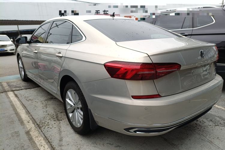Used Volkswagen Passat 2019 330TSI Elite Edition China VI Exterior 3