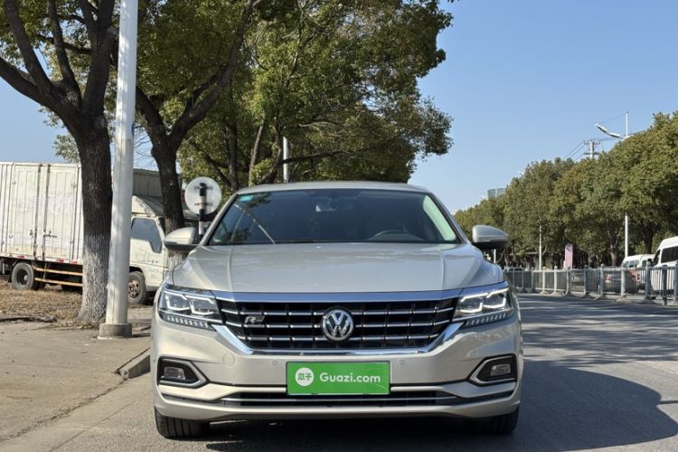 Used Volkswagen Passat 2019 330TSI Luxury Edition China VI Standard Exterior 4