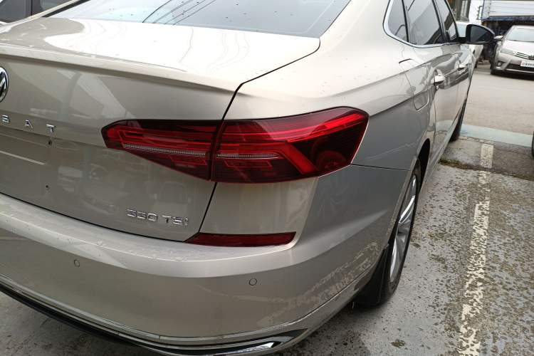 Used Volkswagen Passat 2019 330TSI Elite Edition China VI Exterior 6