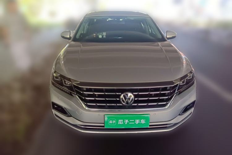 Used Volkswagen Passat 2019 330TSI Luxury Edition China VI Standard Front