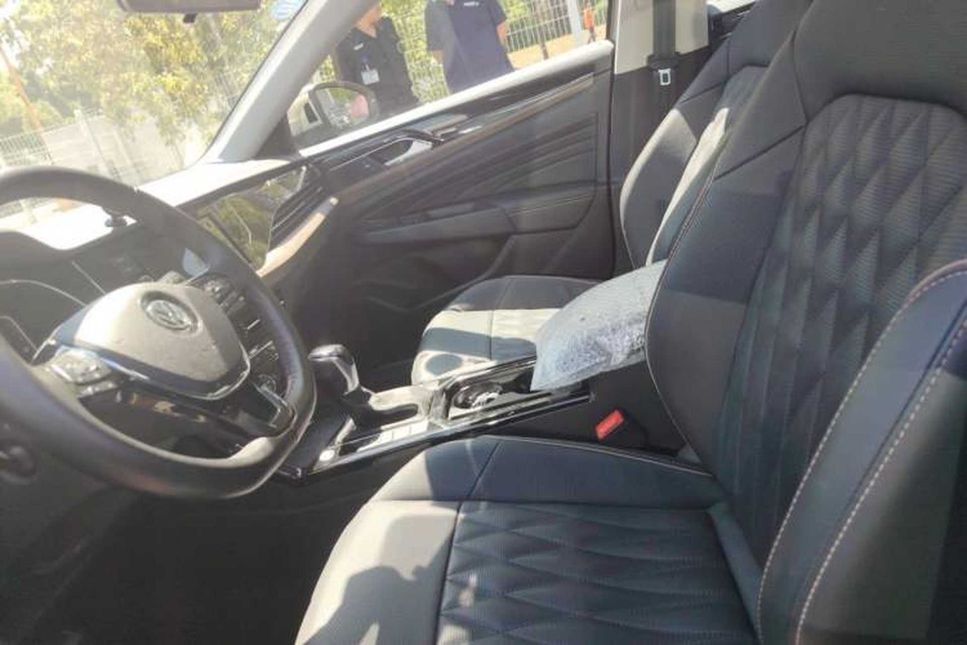 Used Volkswagen Passat 2019 380TSI Luxury Edition China VI Standard Left Front Seat