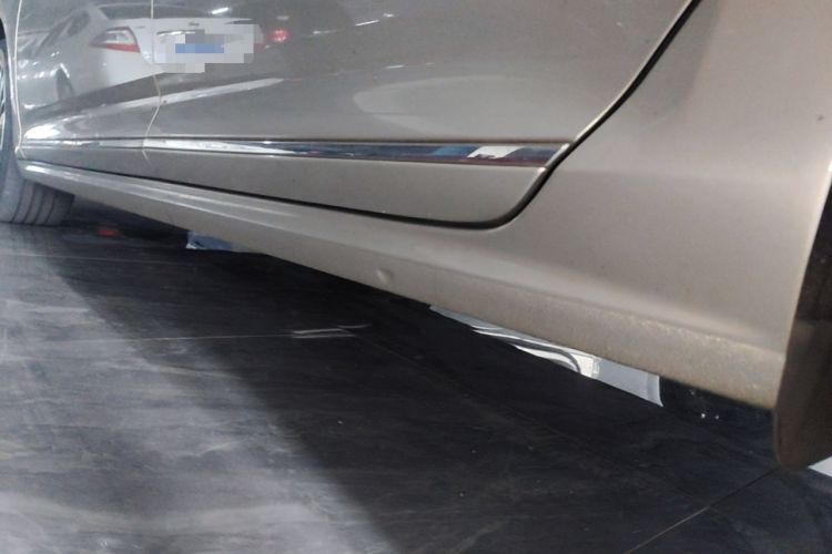 Used Volkswagen Passat 2019 330TSI Luxury Edition China VI Standard Left Side Sill