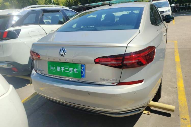 Used Volkswagen Passat 2019 380TSI Luxury Edition China VI Standard Rear