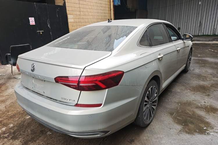 Used Volkswagen Passat 2019 330TSI Luxury Edition China V Standard Rear Right 45 Deg