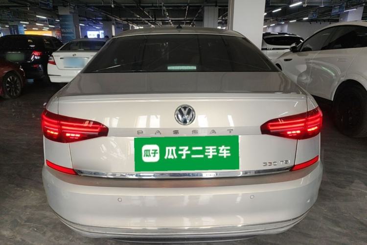 Used Volkswagen Passat 2019 330TSI Luxury Edition China VI Standard Rear