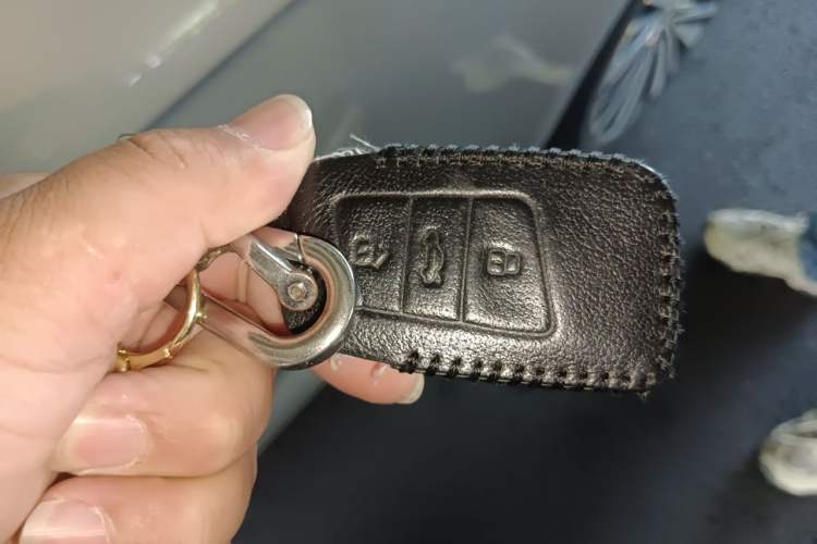 Used Volkswagen Passat 2019 330TSI Luxury Edition China VI Standard Vehicle Key