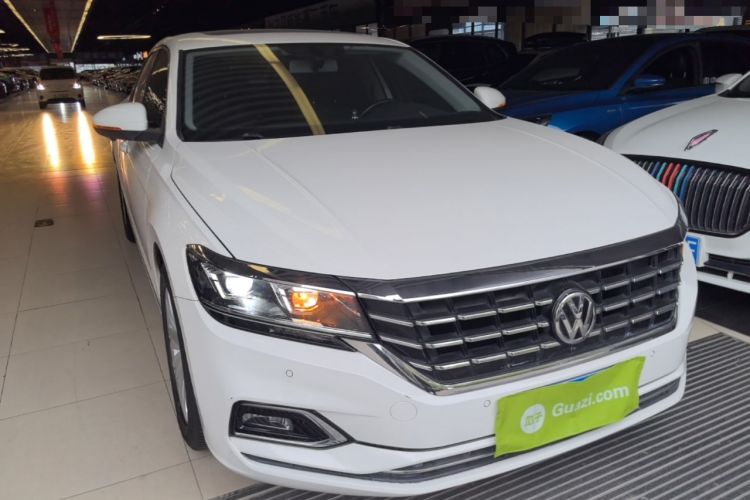 Used Volkswagen Passat 2019 330TSI Elite Edition China VI Exterior 1
