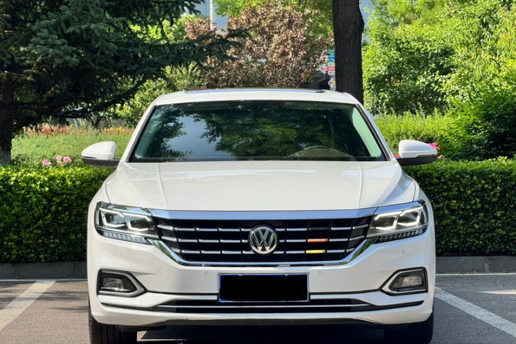 Used Volkswagen Passat 2019 330TSI Luxury Edition China V Standard Exterior 1