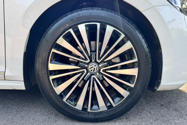 Used Volkswagen Passat 2019 330TSI Luxury Edition China V Standard Exterior 6