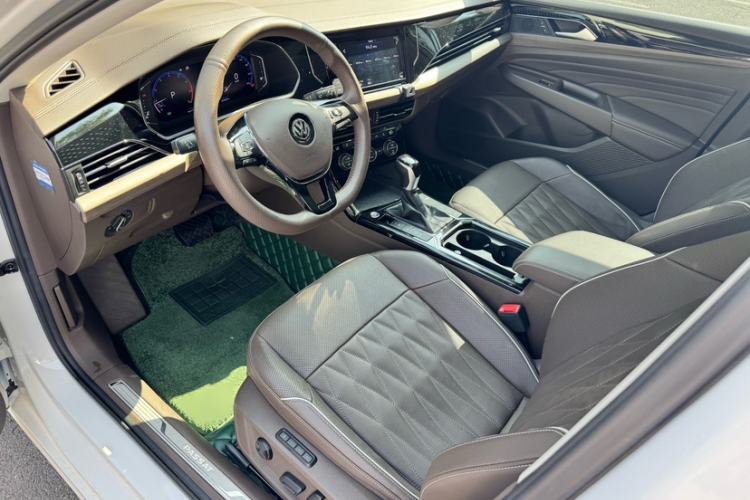 Used Volkswagen Passat 2019 330TSI Luxury Edition China V Standard Interior 2