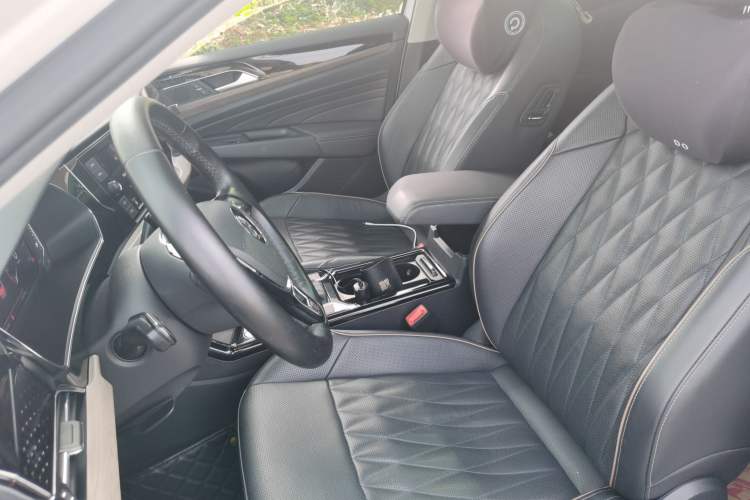 Used Volkswagen Passat 2019 330TSI Luxury Edition China VI Standard Left Front Seat