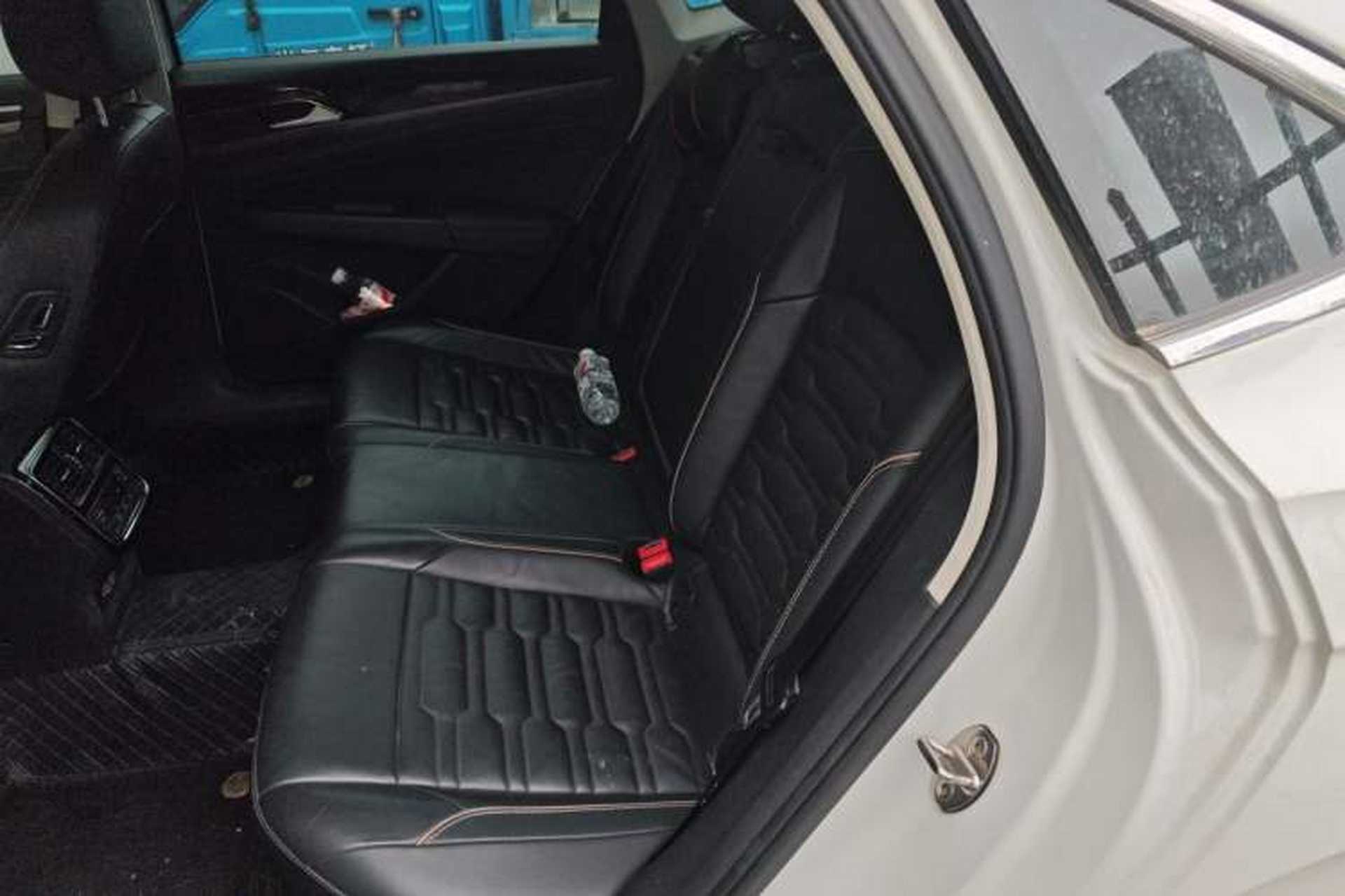 Used Volkswagen Passat 2019 330TSI Elite Edition China VI Left Rear Seat