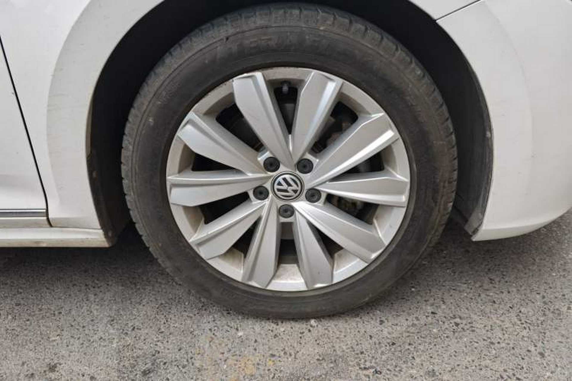 Used Volkswagen Passat 2019 330TSI Elite Edition China VI Right Front Wheel Hub