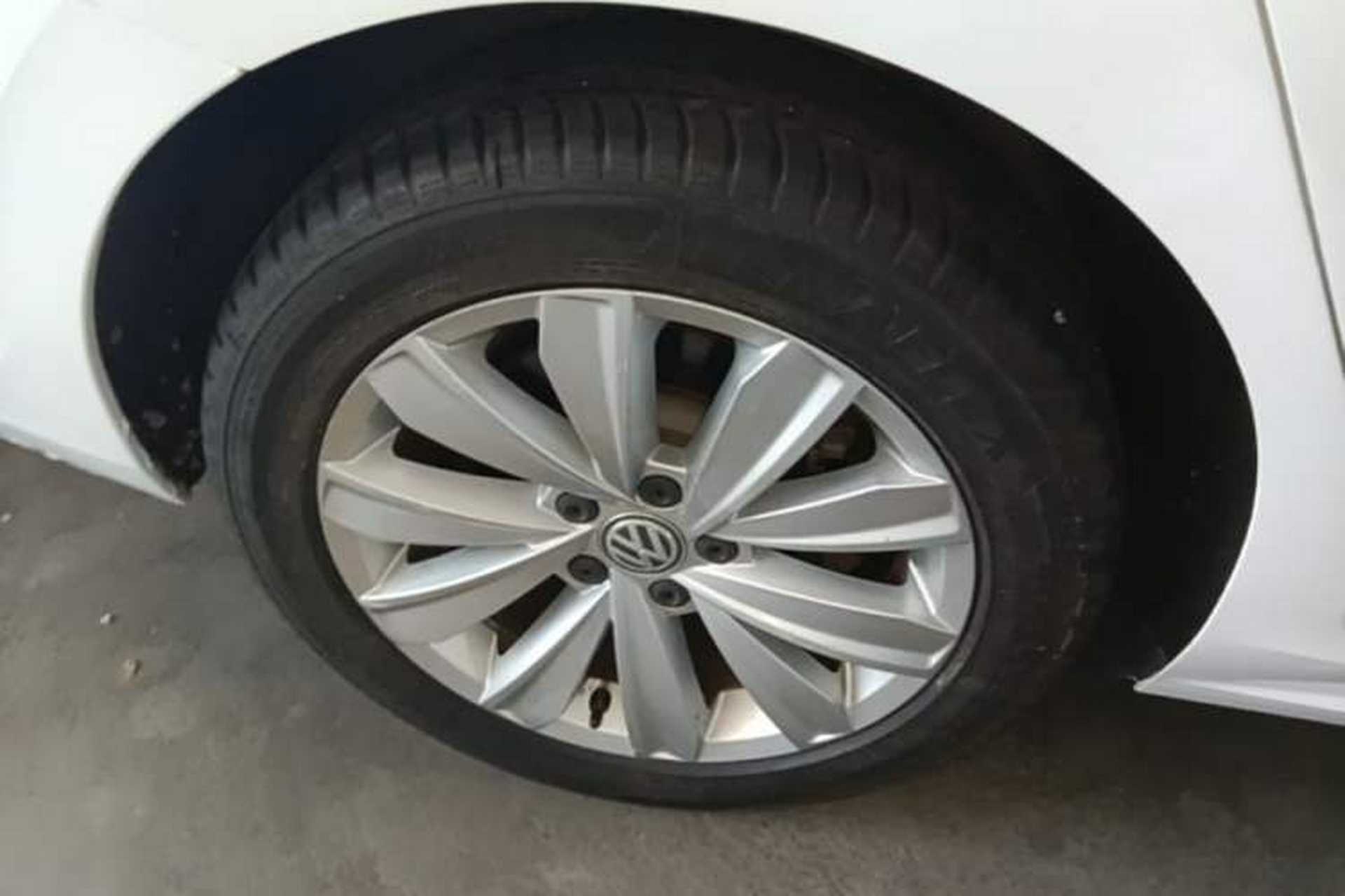 Used Volkswagen Passat 2019 330TSI Elite Edition China VI Right Rear Wheel Hub