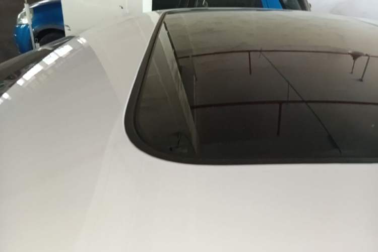 Used Volkswagen Passat 2019 330TSI Elite Edition China VI Roof