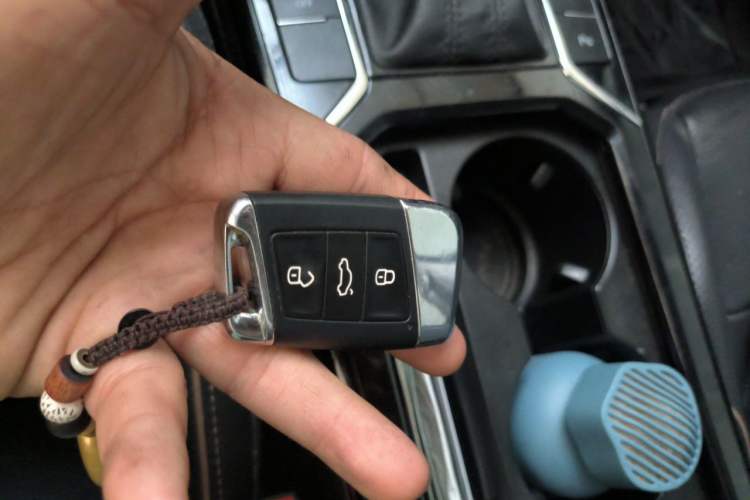 Used Volkswagen Passat 2019 330TSI Luxury Edition China VI Standard Vehicle Key