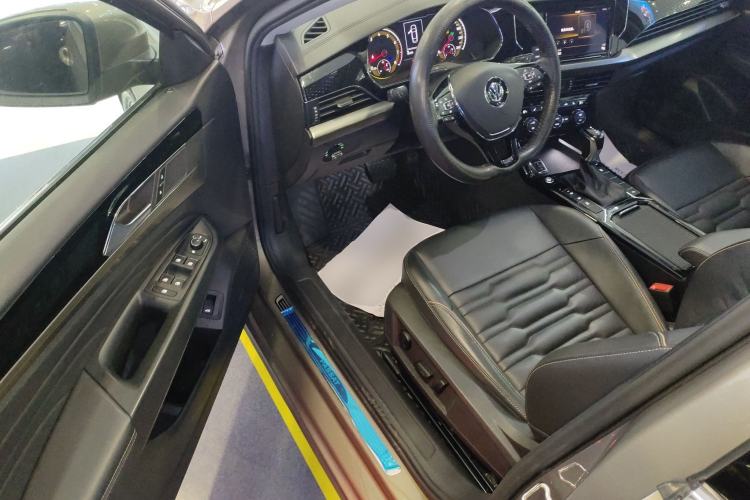 Used Volkswagen Passat 2019 330TSI Elite Edition China V Standard Driver Seat