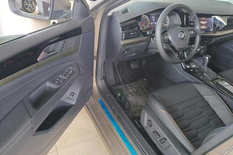Used Volkswagen Passat 2019 330TSI Elite Edition China V Standard Driver Seat