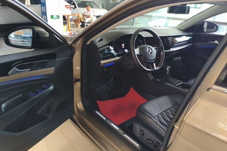 Used Volkswagen Passat 2019 330TSI Luxury Edition China V Standard Driver Seat