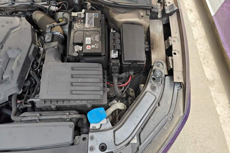 Used Volkswagen Passat 2019 330TSI Elite Edition China V Standard Engine Bay Left