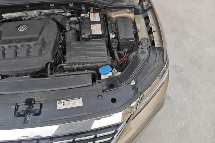 Used Volkswagen Passat 2019 330TSI Elite Edition China V Standard Engine Bay Left