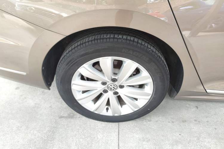 Used Volkswagen Passat 2019 330TSI Elite Edition China VI Exterior 5