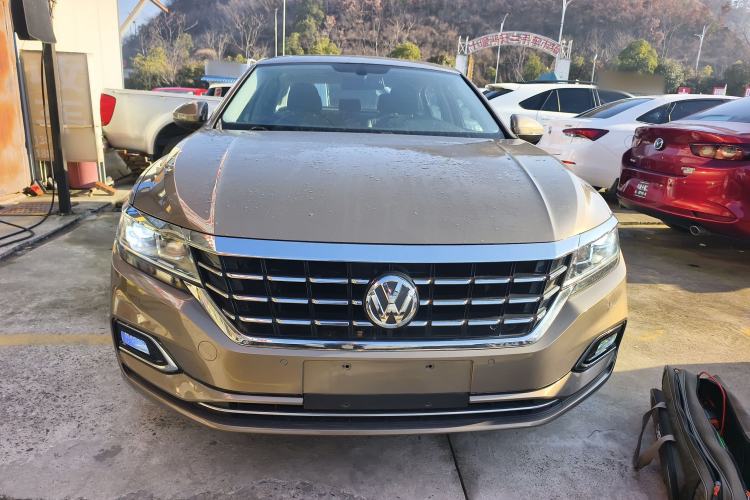 Used Volkswagen Passat 2019 330TSI Elite Edition China V Standard Front