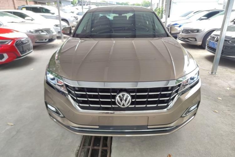 Used Volkswagen Passat 2019 330TSI Elite Edition China VI Front