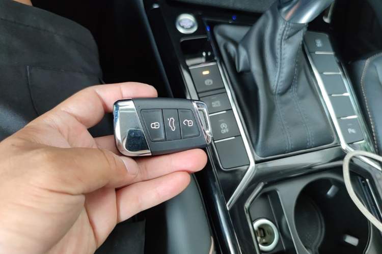 Used Volkswagen Passat 2019 330TSI Elite Edition China VI Interior 1