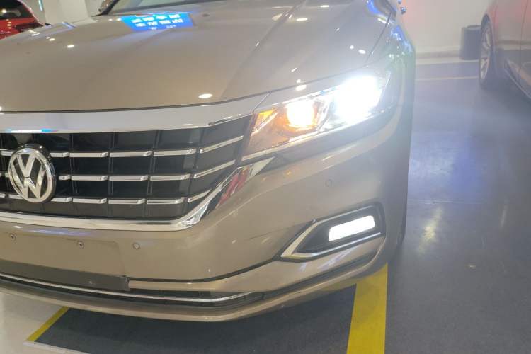 Used Volkswagen Passat 2019 330TSI Elite Edition China V Standard Left Front Headlight
