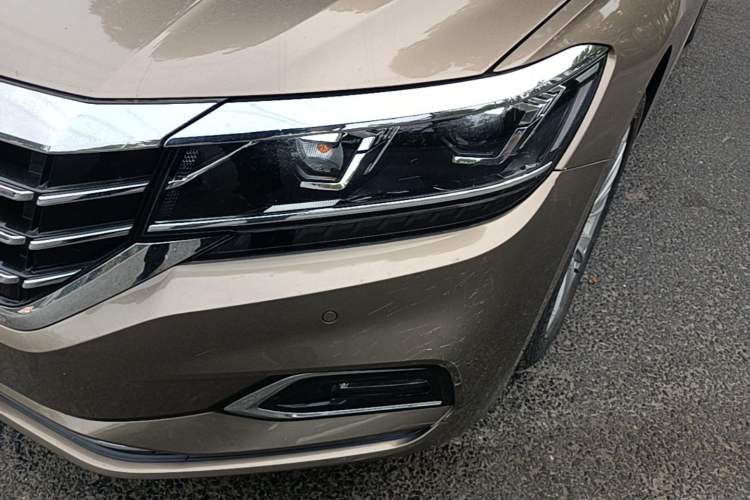 Used Volkswagen Passat 2019 330TSI Elite Edition China VI Left Front Headlight