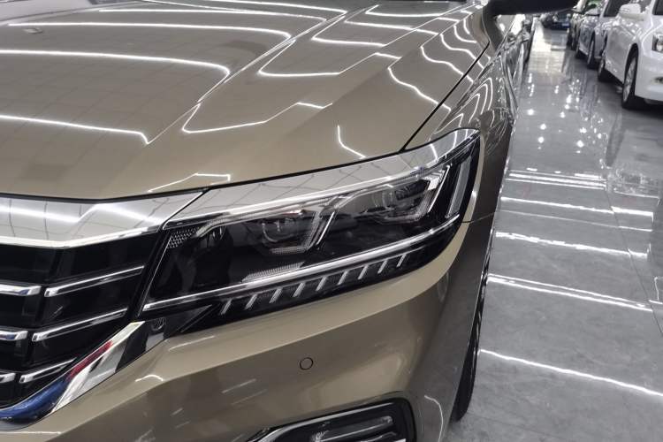 Used Volkswagen Passat 2019 330TSI Luxury Edition China VI Standard Left Front Headlight