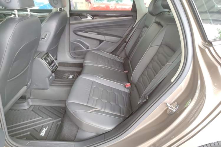 Used Volkswagen Passat 2019 330TSI Elite Edition China VI Left Rear Seat