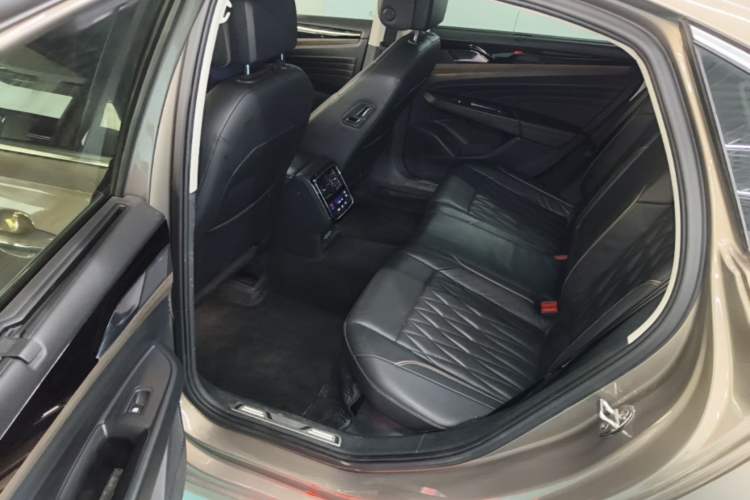 Used Volkswagen Passat 2019 330TSI Luxury Edition China V Standard Left Rear Seat