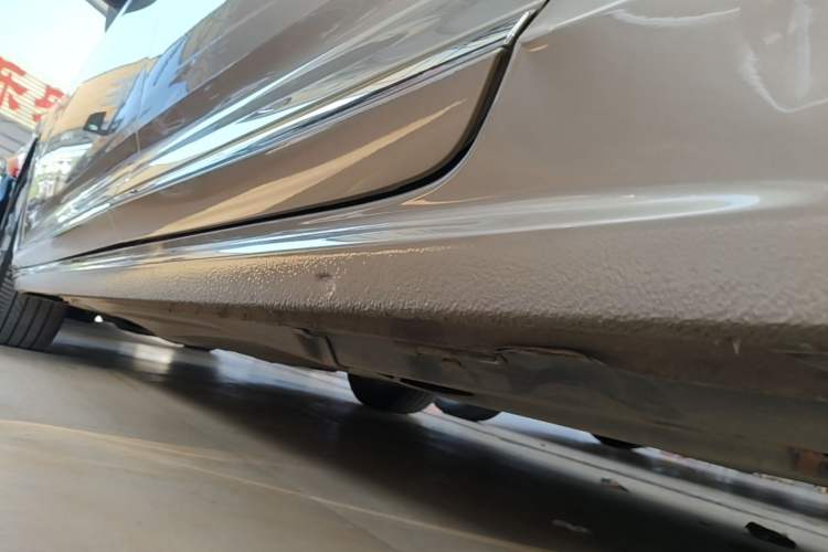 Used Volkswagen Passat 2019 330TSI Elite Edition China V Standard Left Side Sill