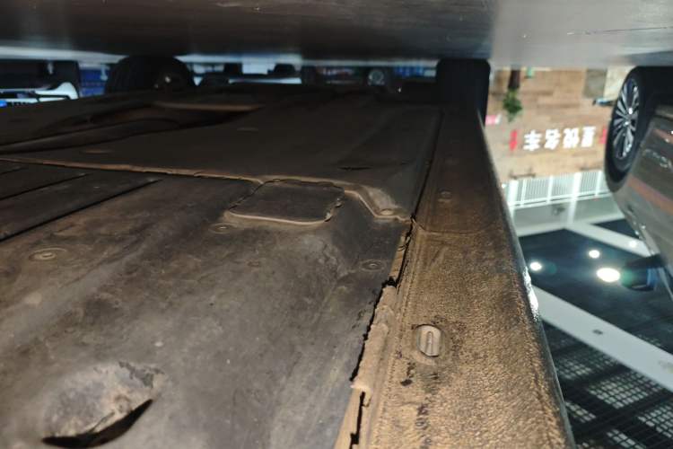 Used Volkswagen Passat 2019 330TSI Elite Edition China V Standard Left Side Sill