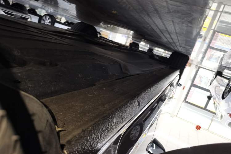 Used Volkswagen Passat 2019 330TSI Luxury Edition China VI Standard Left Side Sill